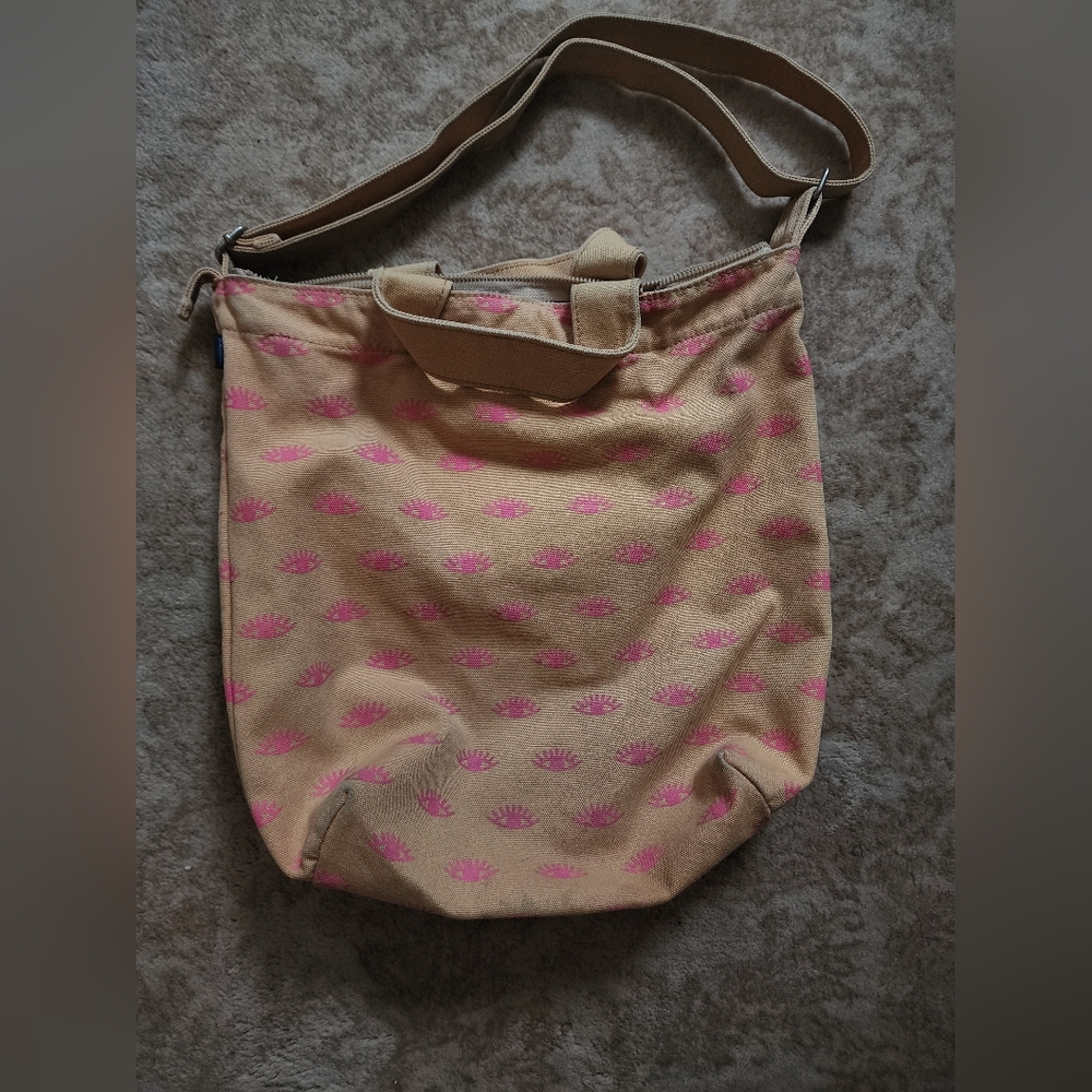 Baggu vertical tote bag pink eyes pattern
